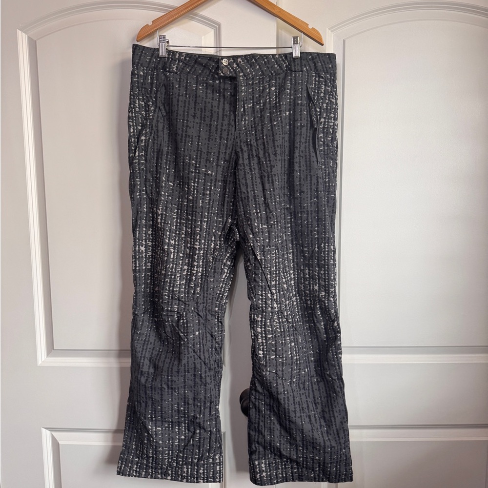 Columbia OMNITECH women’s snow pants. Size XL.